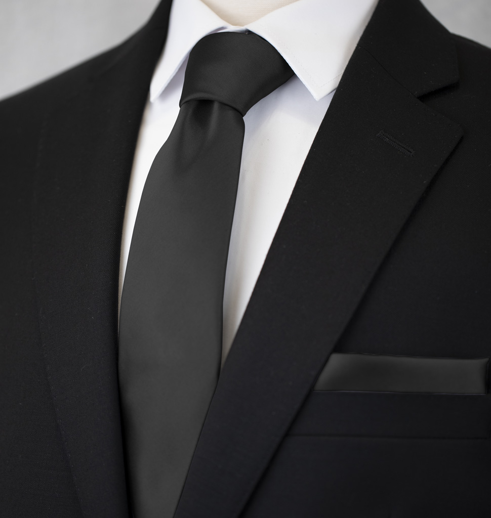Solid Tie and Handkerchief Set Black