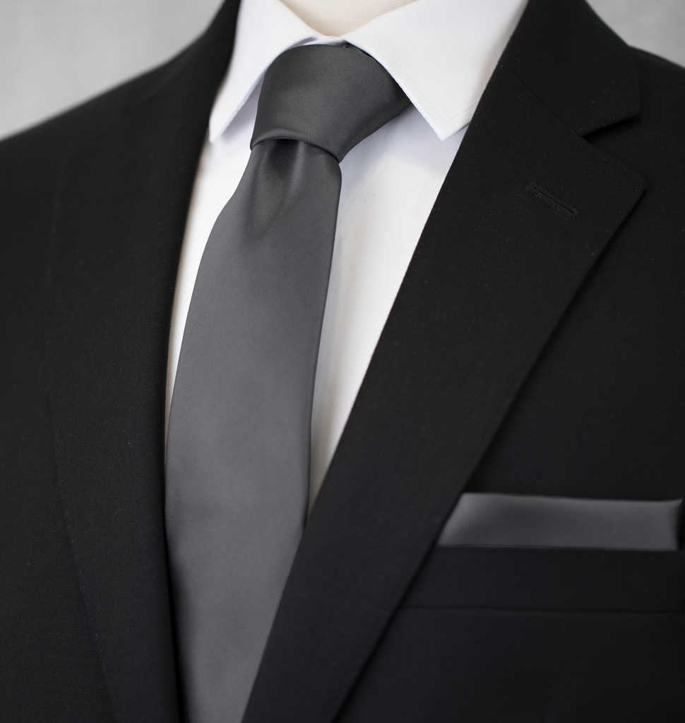 Solid Necktie and Handkerchief Smoke IC2000NN