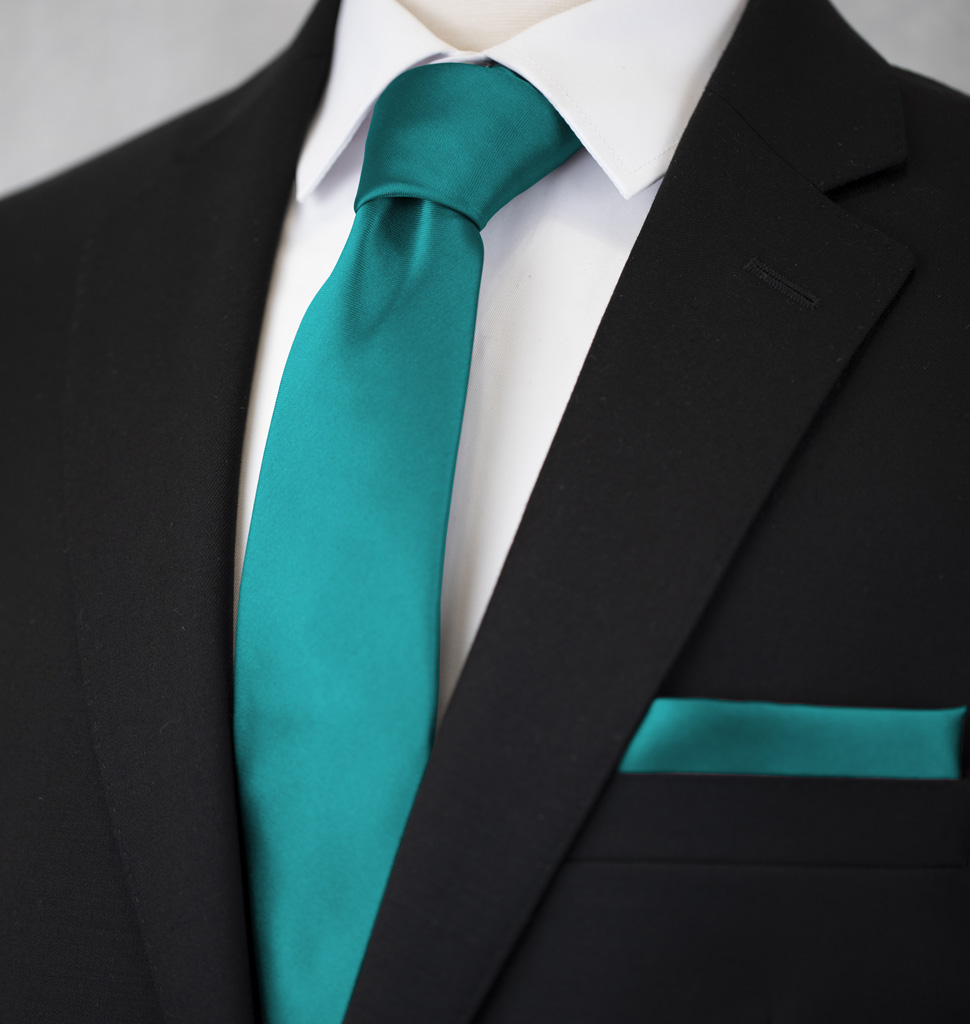 Solid Tie and Handkerchief Set Oasis