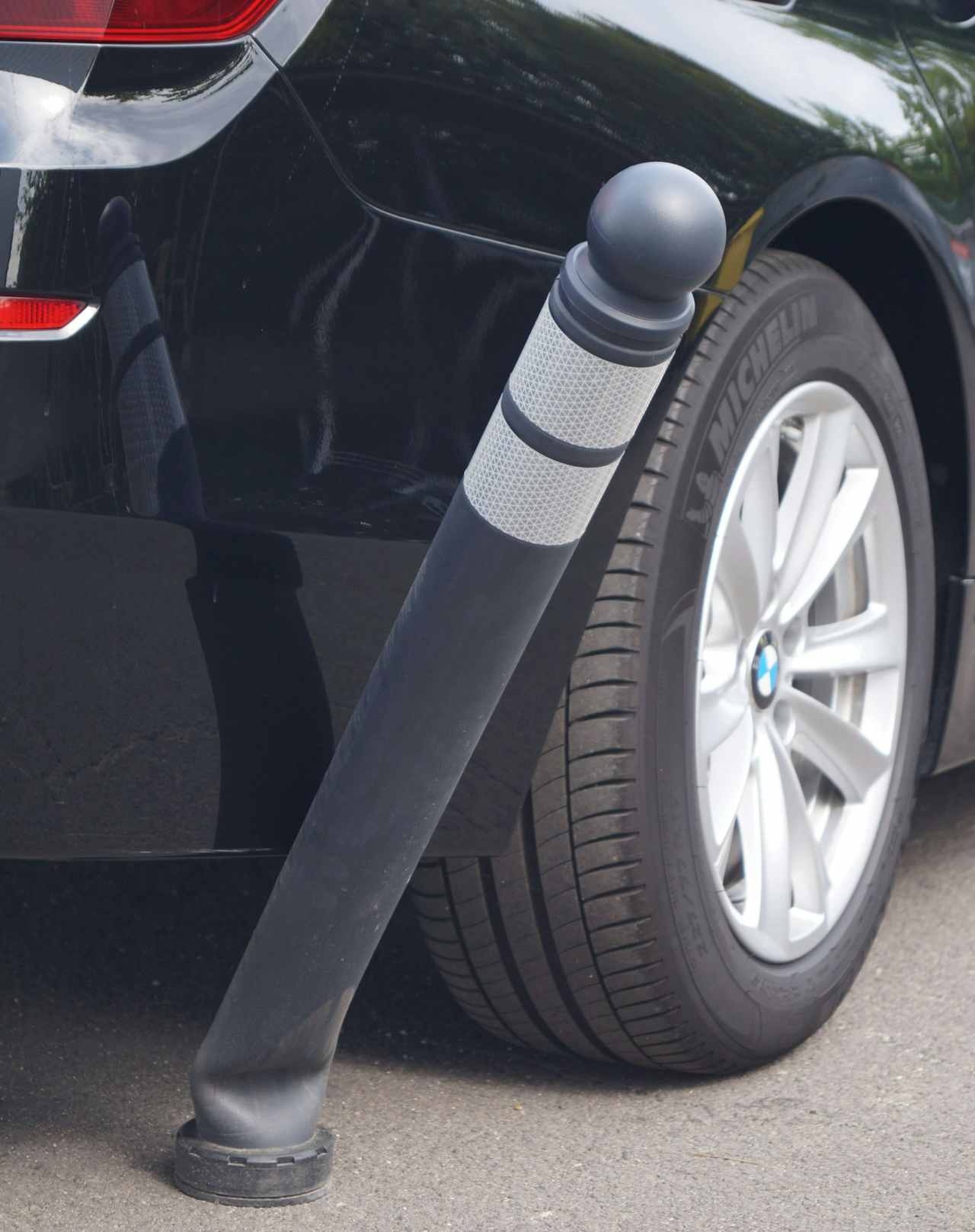 recycled rubber bollards
