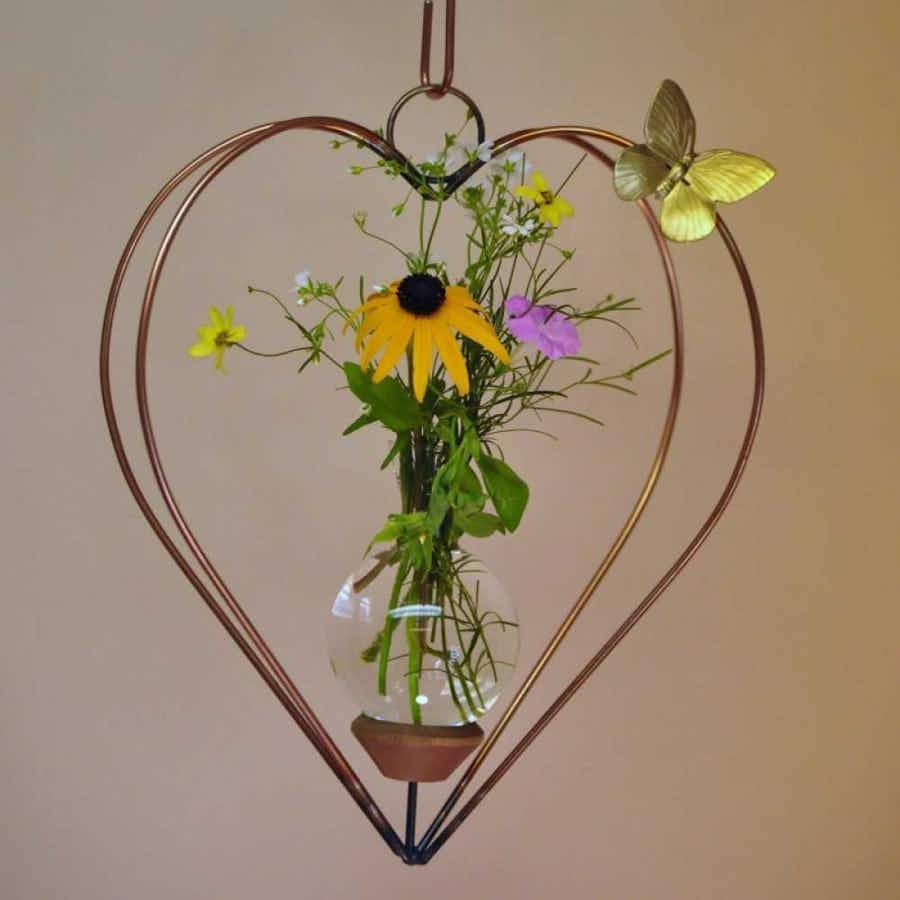 Heart Dimensional Plant Propagation Rooter Vase with plant and flowers